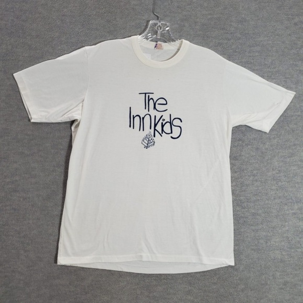VINTAGE The Inn Kids Men Shirt Large White Single‎ Stitch Crew Neck Tee Graphic